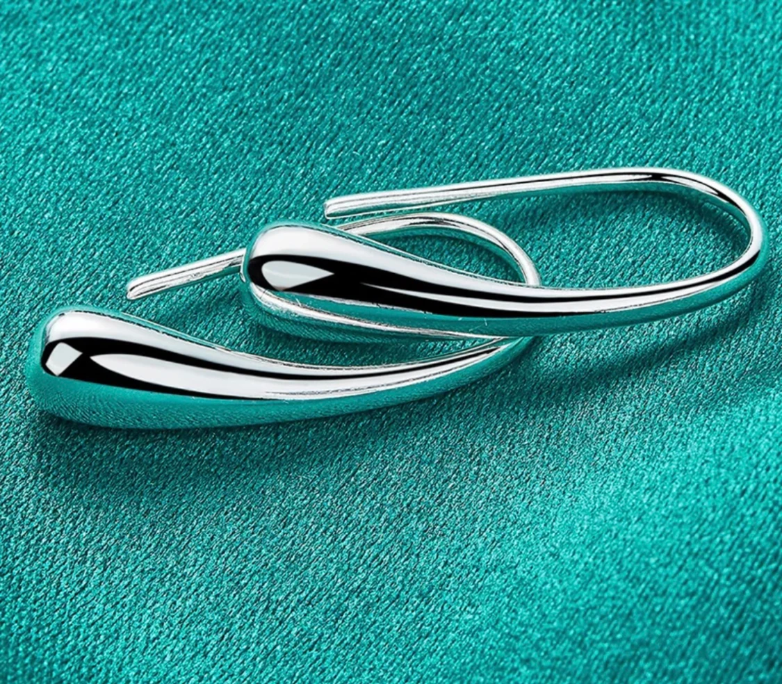 Superfina drop örnhänge, stämplat 925