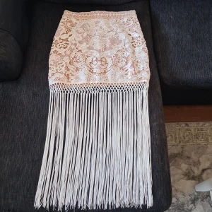 Sexy kjol  - Söt Mini lace kjol som passar till fest och sommar