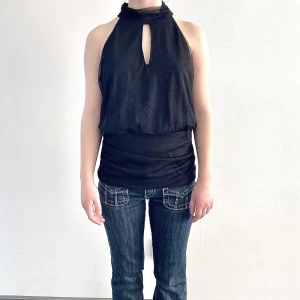 Festtopp - Topp ifrån White House Black Market. Fint skick, hör gärna av er vid eventuella frågor💕