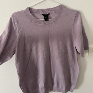 Topp - Jätte gullig lila topp från Lindex 