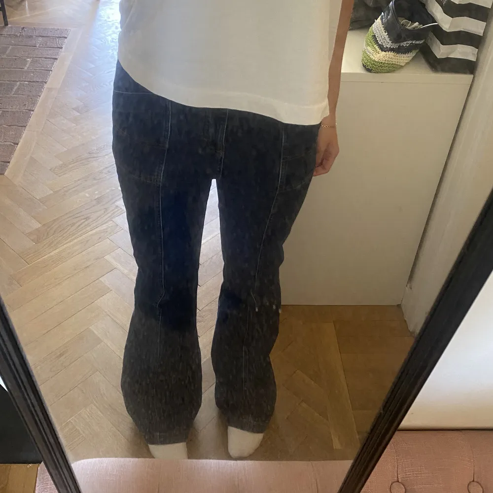 Så snygga unika jeans🥰. Jeans & Byxor.