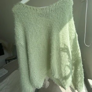 grön stickad - så snygg och skön stickad tröja 💚
