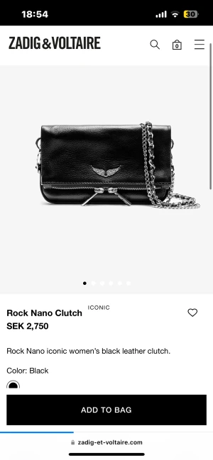 säljer min lilla Zadig väska - säljer denna grymt snygga väska, pågrund över att jag behöver pengar och att den inte riktigt kommer till andvänding😋💞✌🏼🙏väskan är i bra skick men har lite ställen som det har skaft av på, skriv privat för bilder av mig😚🙌🏽😝😝köp inte på köp direkt🙏