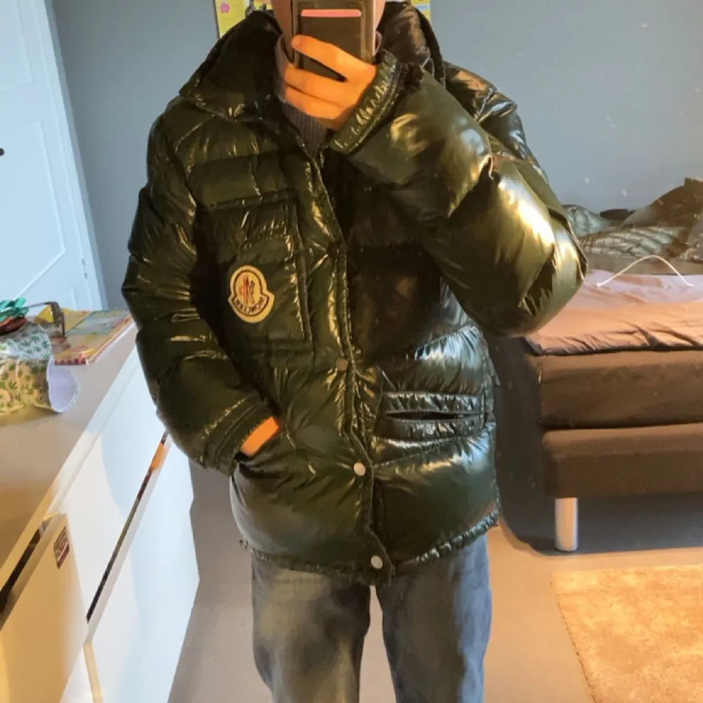 Moncler k2 down jacket hot sale