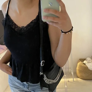 Topp - Topp med spets 