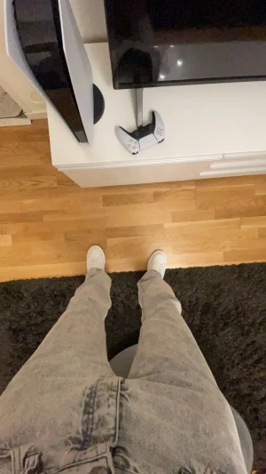 Hope jeans  - Hope jeans säljer för lite stort 