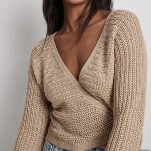 tröja kofha - tröja men kan användas som kofta från nakd 