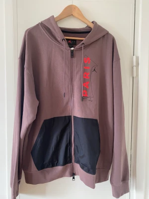 Jordan Paris Saint Germain Hoodie!  - Helt ny i storlek L! 