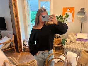 Slipover - Snygg tröja som kan användas som en ”slipover” 