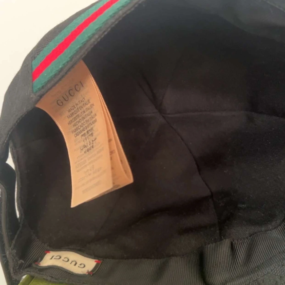 Gucci leather cap - 91