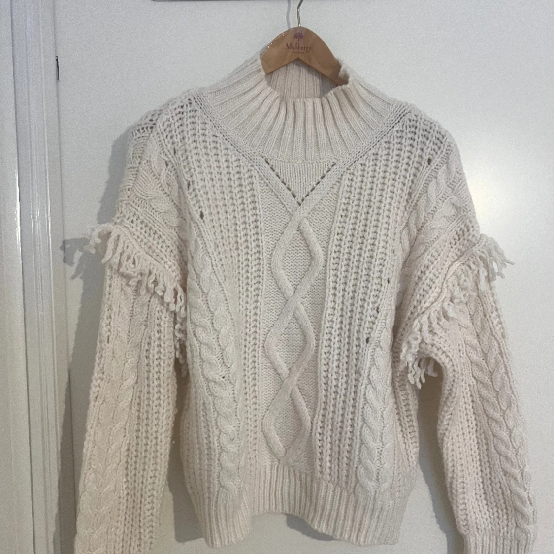 Vit tjock tröja från Mango 
