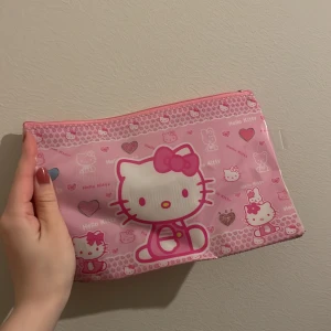 Hello Kitty pennskrin - Fint skick, storlek ca A5