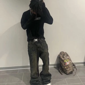 Terraincognita flared pants - Baggy flared pants Size tag XL = 32 Waist across 45cm Rise 33cm Length 112cm Inseam 71cm Opening 33cm 