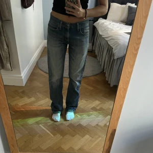 Levis jeans - Midrise