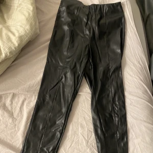 Läderleggings - Kan skicka fler bilder!