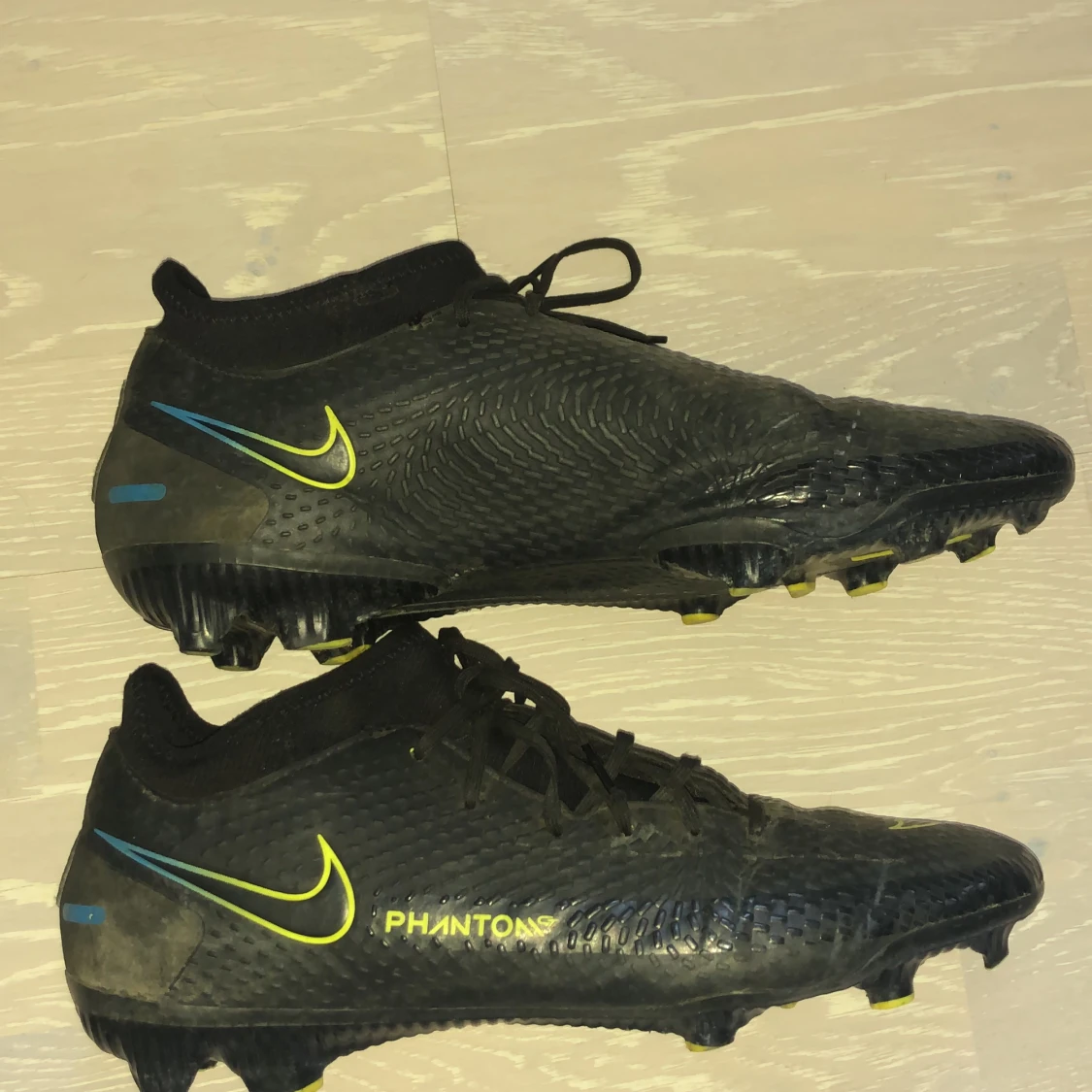 Fotbollskor - 90