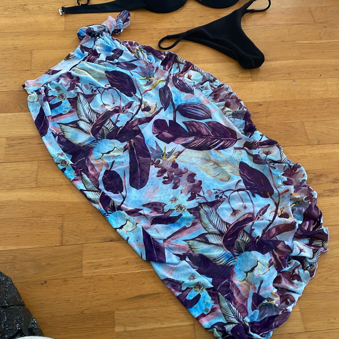 Bikini med strandkjol - 90