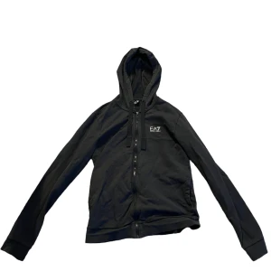 EA7 zipp hoodie  - EA7 Hoodie väldigt skön 
