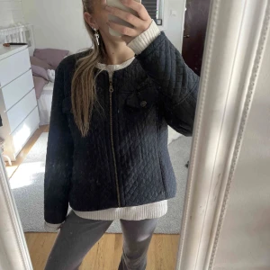 Höst Jacka - Jättefin höst jacka!!💞💞