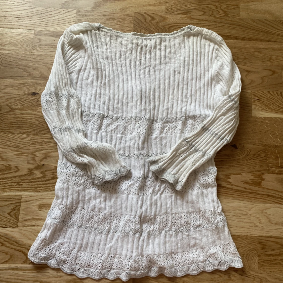 Super snygg vit somrig kofta  - 91