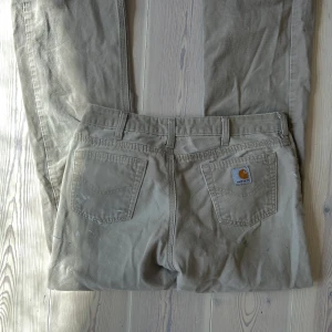 Carhartt jeans - Snygga carhartt jeans med färgstänk 🎨 