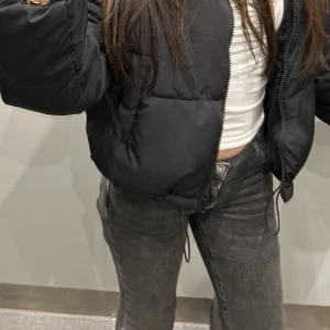 gina lågmidjade gråa jeans - oskadad, dtretchig passar även S, M. 