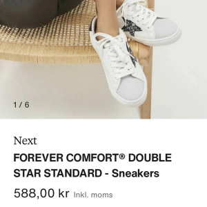 Helt nya skor!  - Säljer dessa helt oöppnade & nya skor från Zalando då jag råkade köpa 2 par💗 Säljer för 550, jag köpte de för 588😇   Strl 38,5🫶🏼