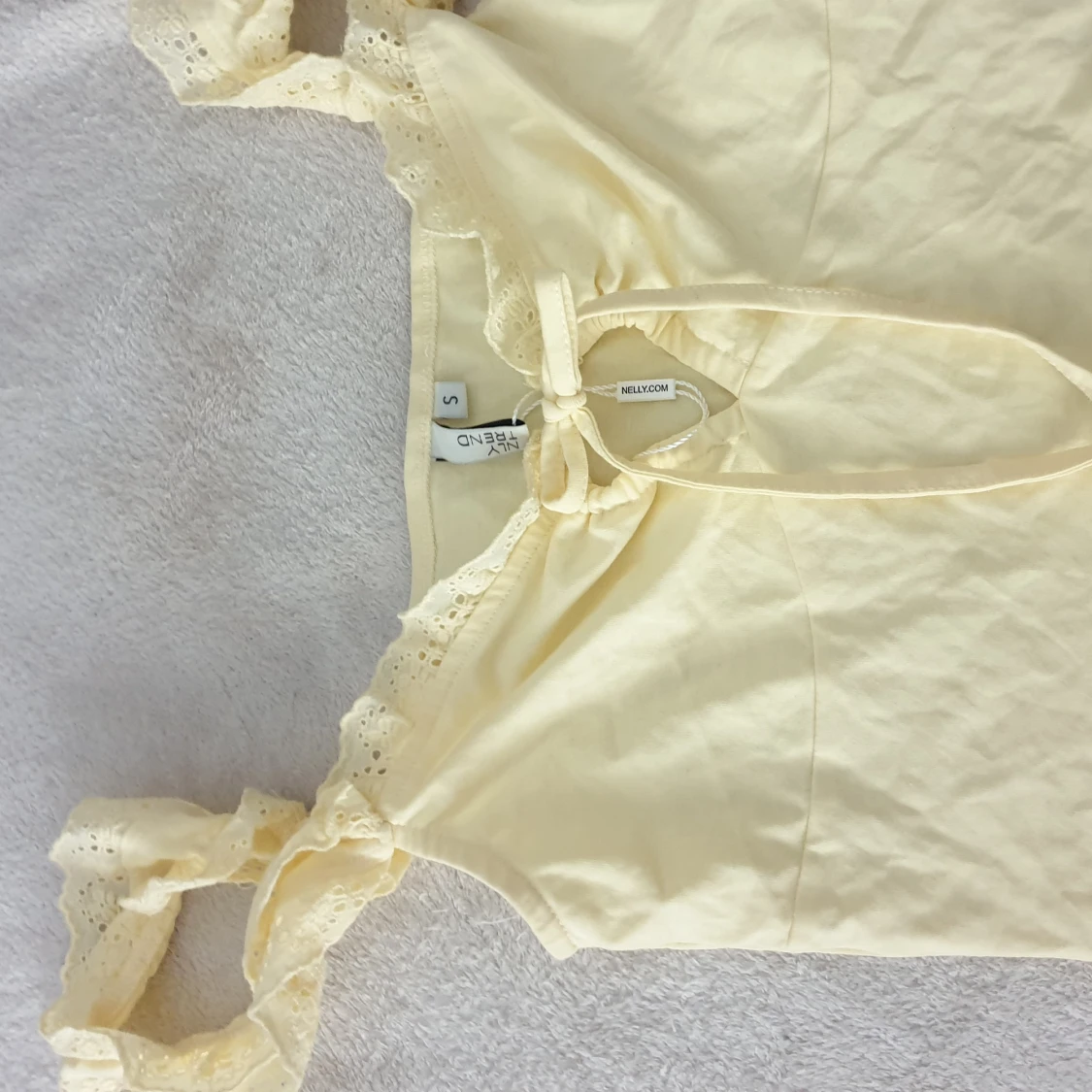 Sommar topp från Nelly. Ny!! - 90