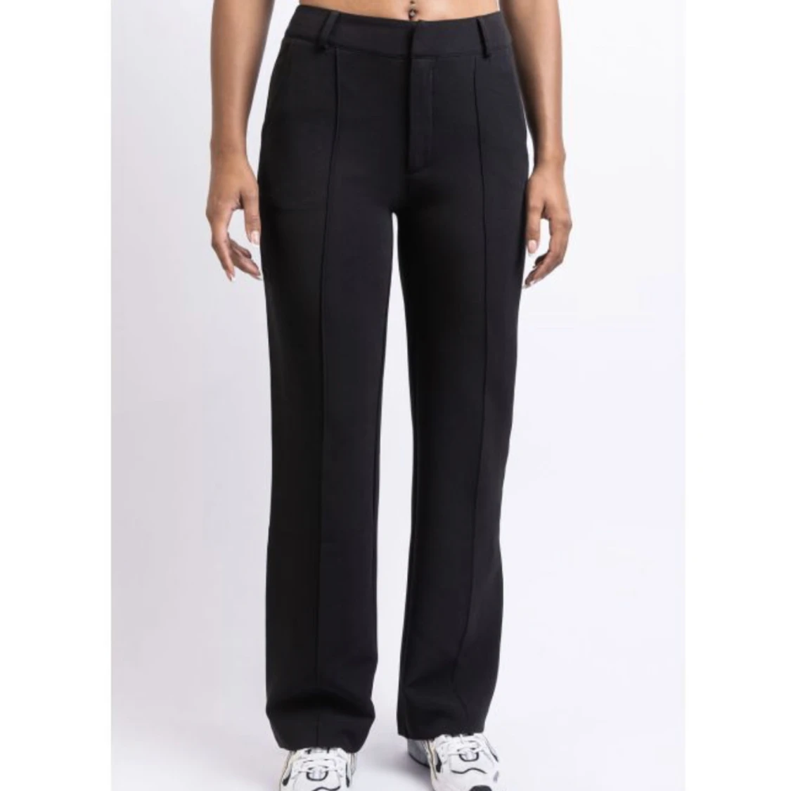 svarta mid waist kostymbyxor från madlady