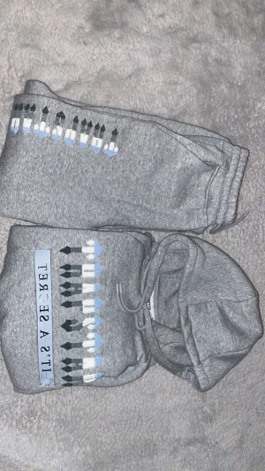 Trapstar tracksuit  - En helt ny trapstar tracksuit aldrig andvänd.