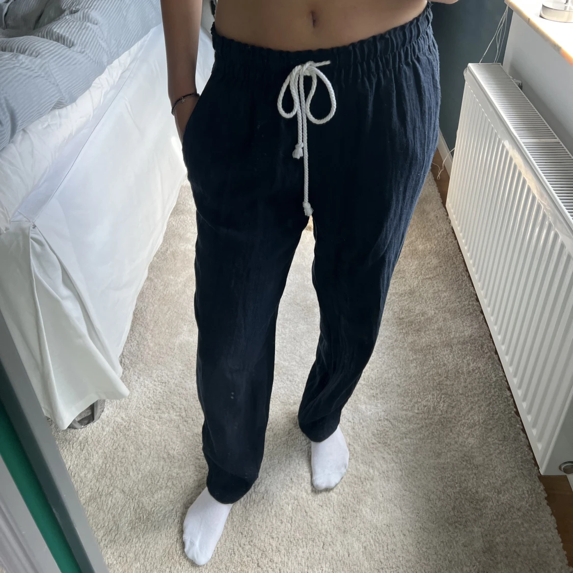 Mörkblåa linnebyxor  - 90