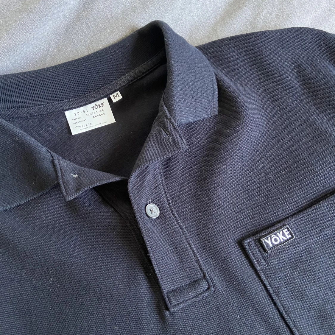 Svart Piké - Yôke - 90