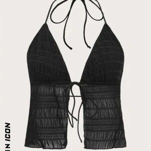 Topp - Säljer denna fina sommartoppen som inte kommit användning❤️aldrig använd!