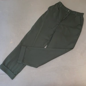 Love, Bonito trousers - ***price negotiable*** Size: UK 8 / US 4 Colour: Olive