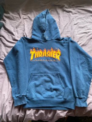 Thrasher hoodie - Riktigt fet thrasher hoodie i mycket fint skick. Bara att skriva om eventuella frågor.
