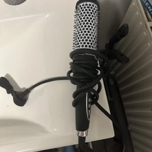 Värme borste  - Endast testad, kartong finns kvar 