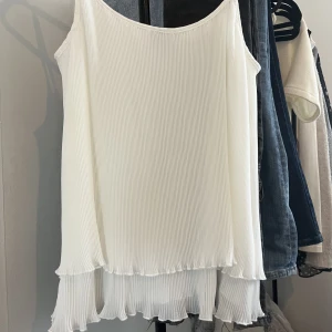 Volang topp - Söt topp med volanger🥰köpare står för frakt💓