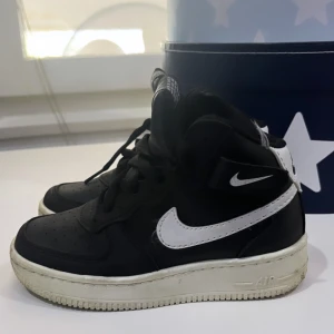barn skor  - barn nike skor . använda skor behöver dock tvättas 