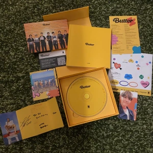 Album- BTS -  Bts Butter album 🧈 allt som är med på bilden medföljer, köparen står för frakten. Kontakta mig om du vill köpa💌