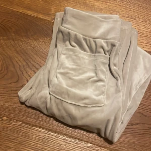 Juicy liknande - Juicy liknande mjukisar från Gina som är såååå sköna!