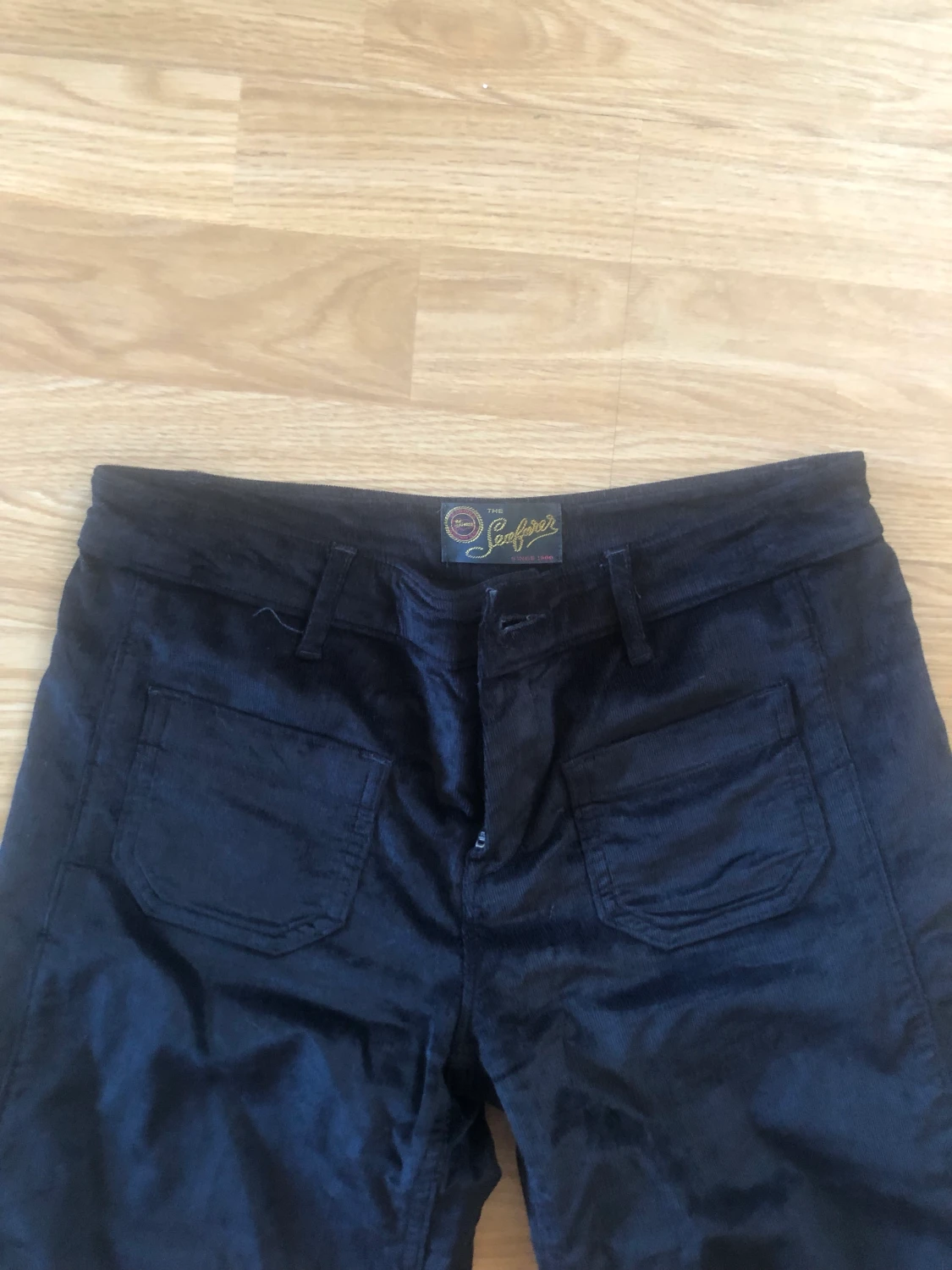 Low waist Manchester byxa - 90