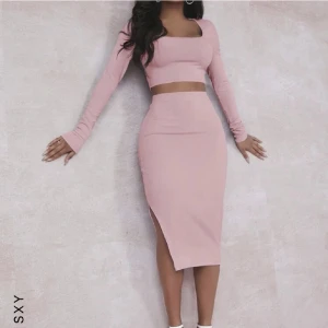 Shein set - Säljer denna jätte fina settet från shein för 150kr ordinarie pris 199kr , jätte fin att ha till sommaren ❤️