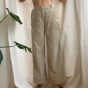 Manchester byxor - Super sköna byxor!!  Jag är 160 cm så passar dig som är lika lång 