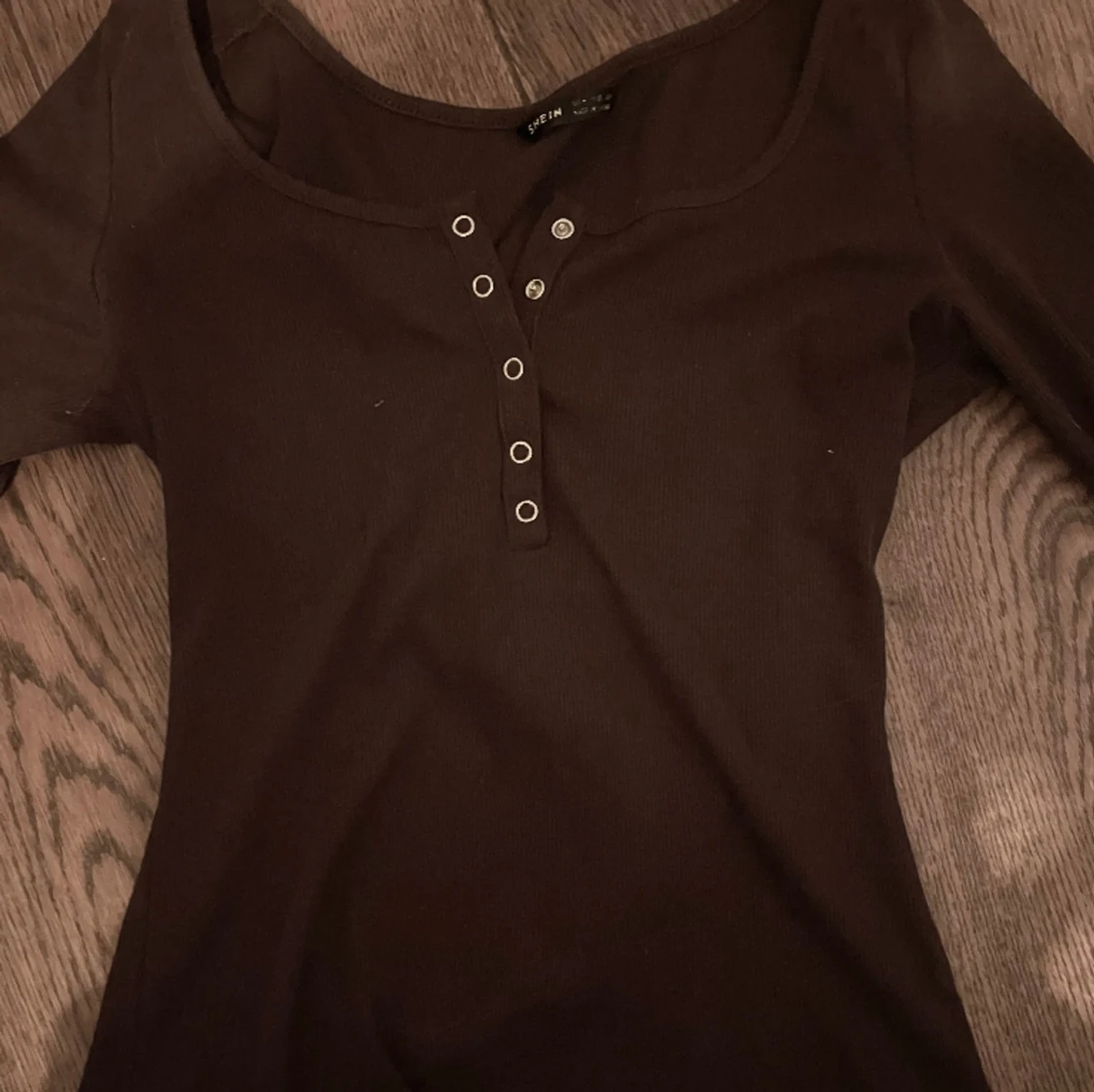 button up henley (exactly like the first one but in brown) - 90