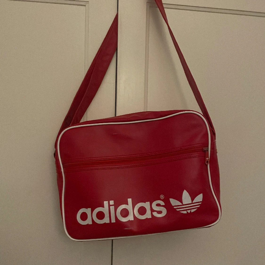 Adidas väska