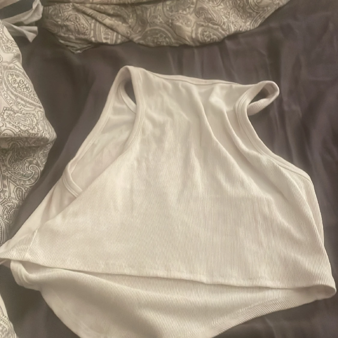 Linne med en pussmun på - 90