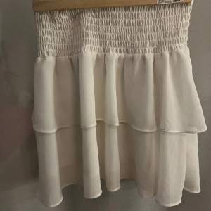 Fin skön kjol från chelsea🩷 Fint skick och i storlek S🩷 Köpt för 450kr