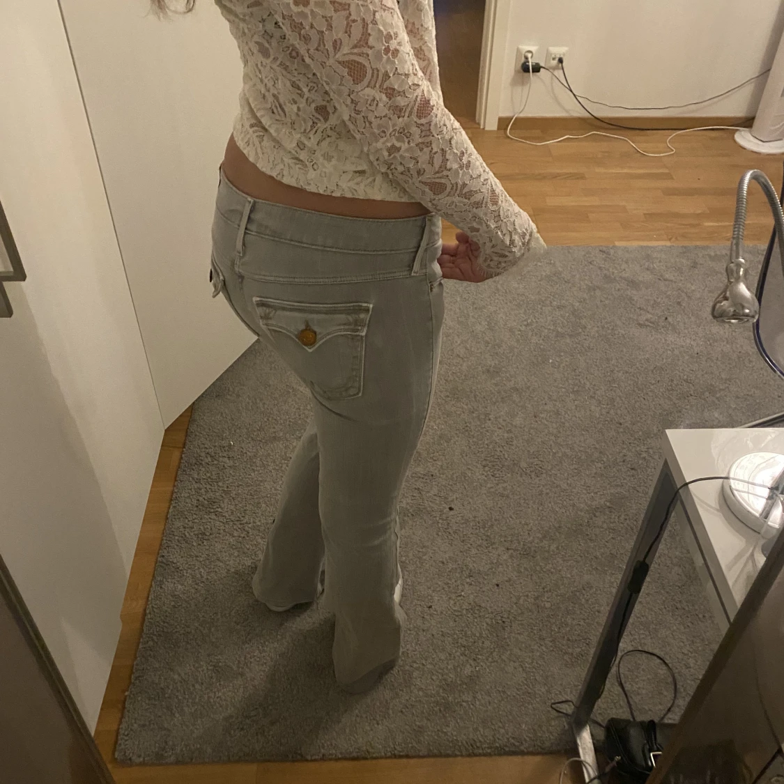 Grå lågmidjade bootcut jeans 