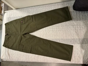 Dickies cargos - Använd några gånger bara.