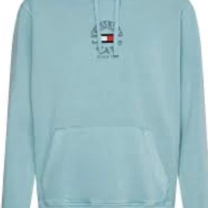 Tommy jeans  - Jättefin men för stor och var lite för sen med att lämna tillbaka.